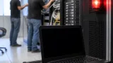 Países Bajos desconecta portales oficiales y privados ante fallos críticos en PHP