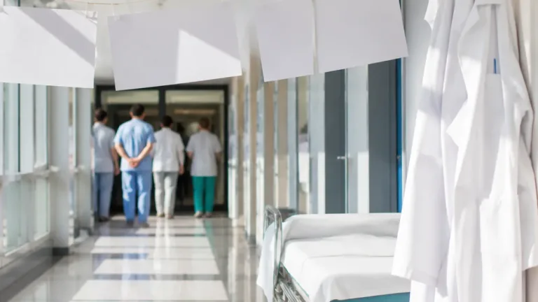 Los médicos de Madrid, Cataluña y Valencia inician nuevas huelgas autonómicas